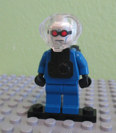 LEGO Minifigure-Mr. Freeze-Batman I-BAT011-Creative Brick Builders